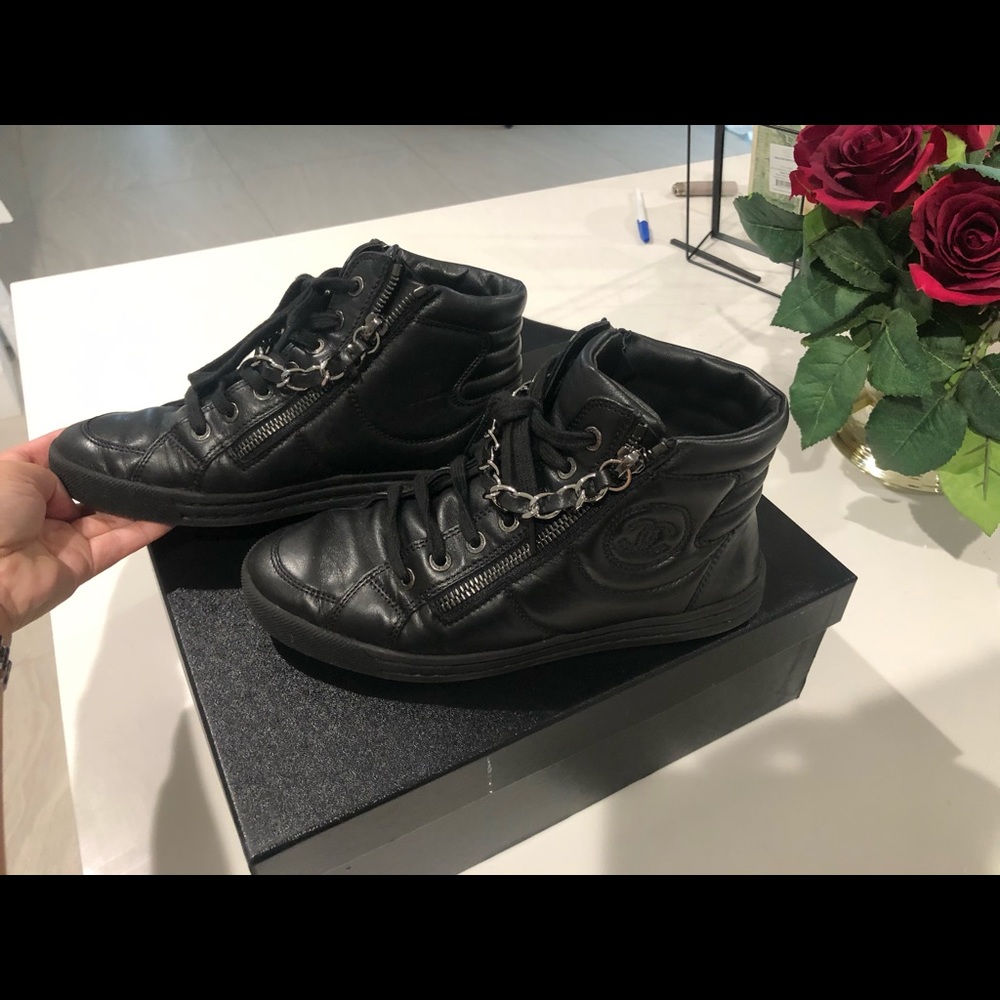 Chanel high top sneakers w silver chain